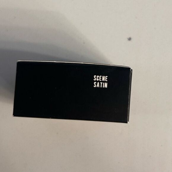 NWT Mac eye shadow - Picture 3 of 3